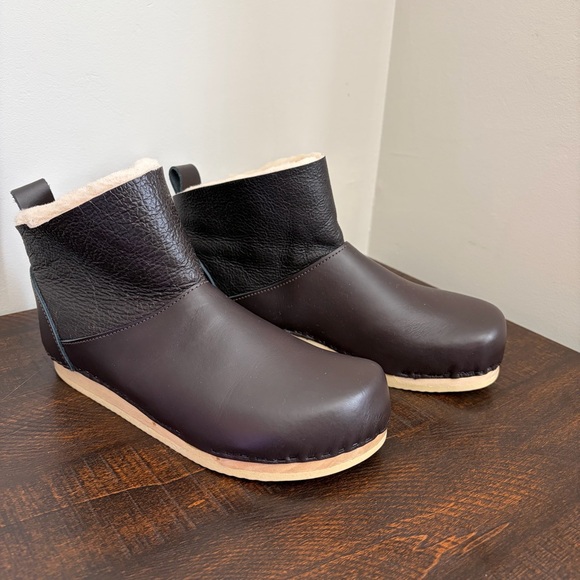 No. 6 Low Shearling Clog Boot Java Dark Brown - Picture 5 of 16